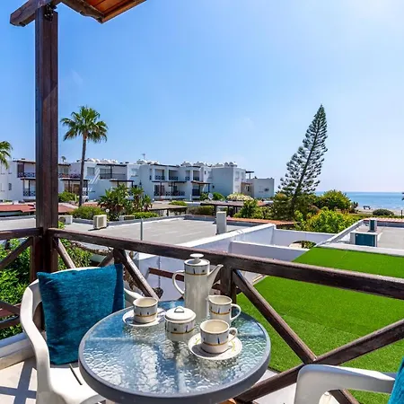 아파트 Seawaves 1- Bedroom Near Meneou
