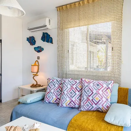Seawaves 1- Bedroom Near Meneou 아파트