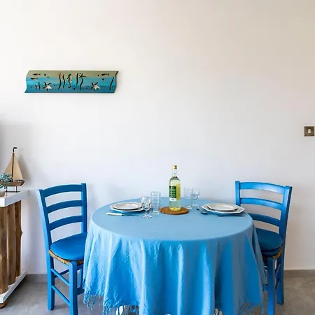 Seawaves 1- Bedroom Near Meneou